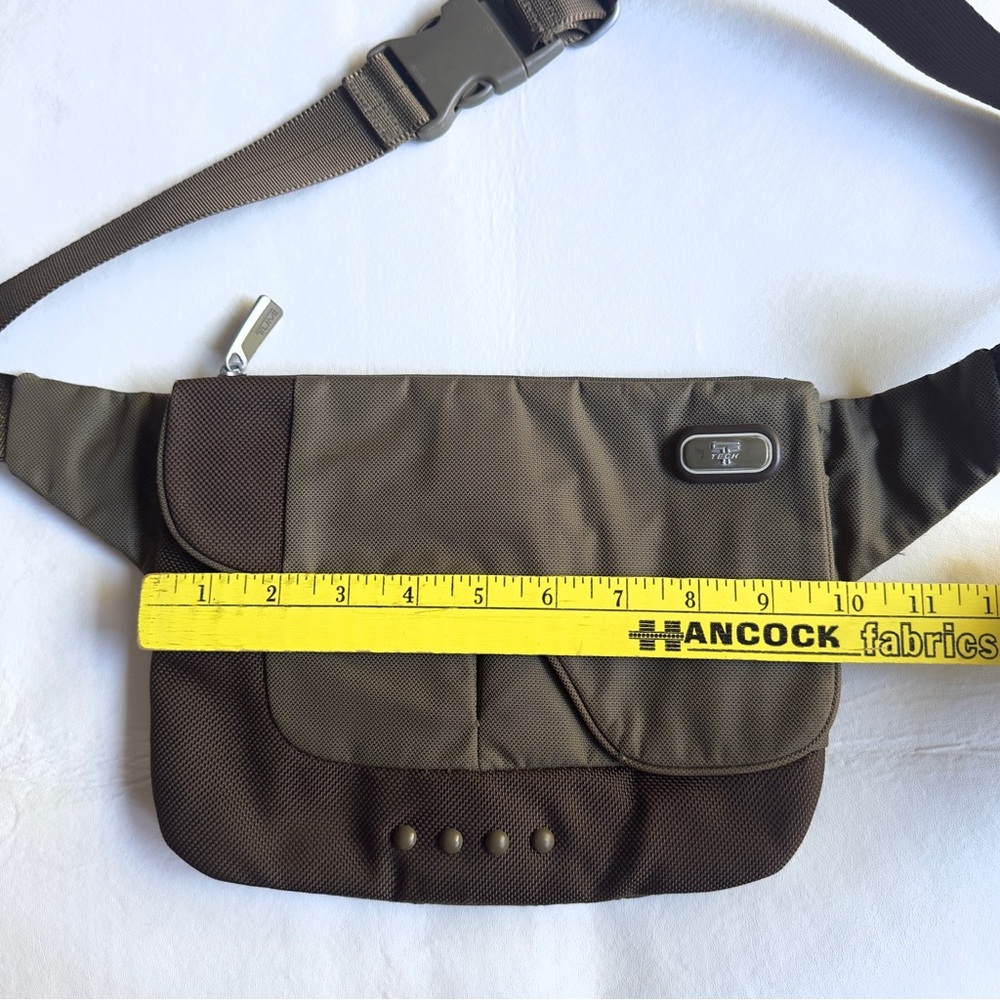 Tumi T Tech Belt Bag Nylon Clutch Bag - Picture 13 of 13